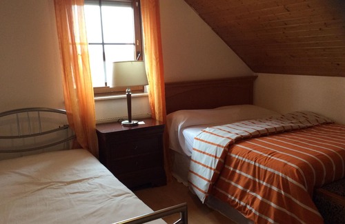Kindsbach Casa | Suite de un dormitorio a suite de tres dormitorios.