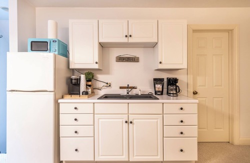 Decatur Apartamento | One bedroom suite. Rural, quiet and private.