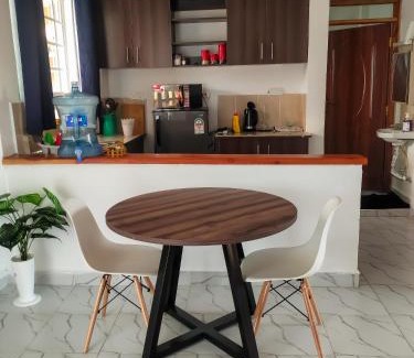 Nanyuki Apartamento | One bedroom unit with wi-fi & parking