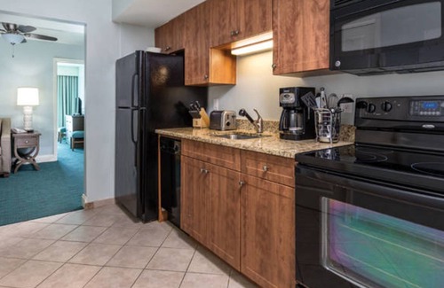 Cherry Grove Beach Complejo | One Bedroom Ocean Front Luxury Condo, Myrtle Beach, Carolina del Sur (1893591)