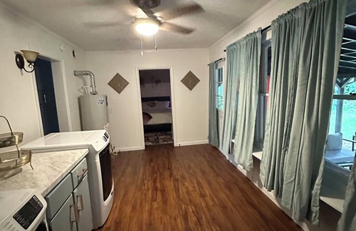 Van Buren Casa | One Block from Current River! Let's Go!!