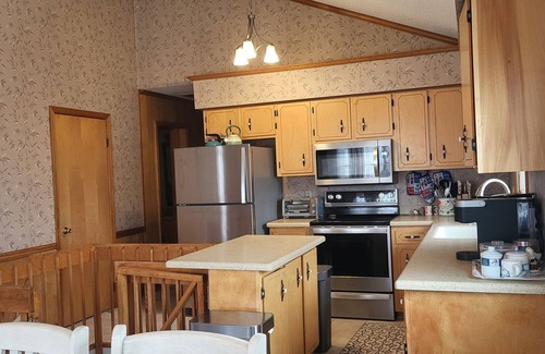South Bethany Harbor Casa | One Block to Beach Waterfront Family Reunion Group Retreat House con dos cocinas
