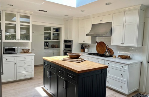 Western Malibu Casa | 4/3 Classic California Vibe-A Chic Zuma Beach Home-Clean / Spacious