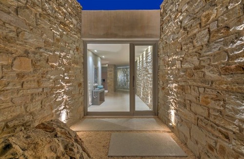 Milopotas Villa | One Br Private Honeymoon Peaceful Mylo Villa w/ Living room Close to Mylopotas