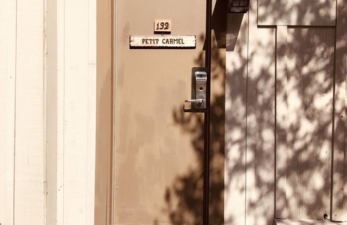 Northeast Carmel Cabaña | One Double Bed Cottage