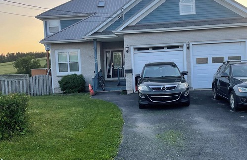 Antigonish Apartamento | One executive bedroom apartment( sofa bed included in living area)