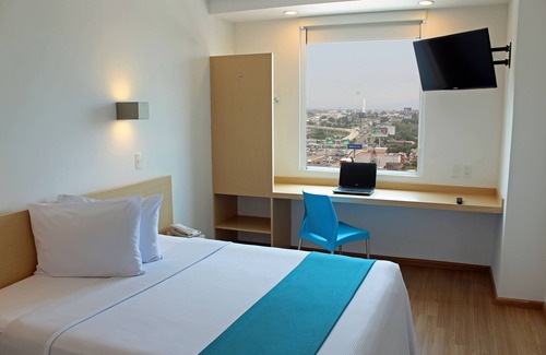 Fraccionamiento Revolución Hotel | One Guadalajara Tapatio