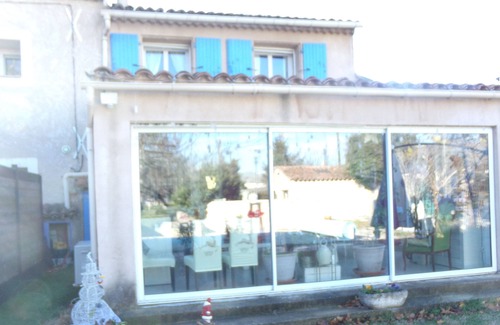 Peyrolles-en-Provence Casa | One hour from the Alps, the blue coast, the Luberon, nearby aquatic center.