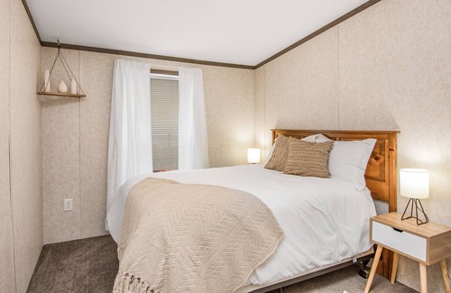 Jeffersonville Casa | One level- 5 miles to Smuggs- 13 miles to Stowe