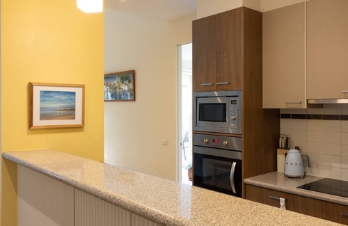 Inverloch Casa | UN NIVEL EN BROADBEACH RESORT