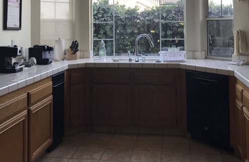 Petaluma Casa | One level house near hiking trails