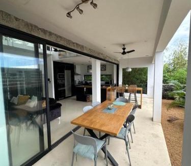 Black River Apartamento | One loft design rooftop pool
