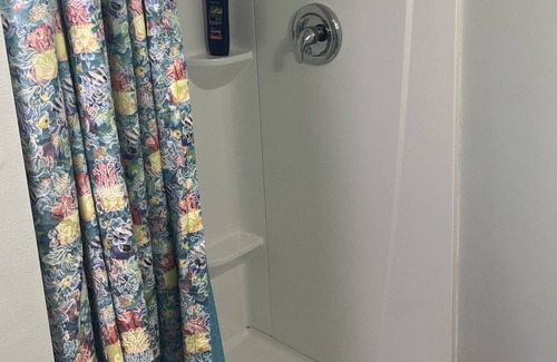 Daleville Casa | One mile off exit 150 on interstate 81 in Daleville Va . Sleeps up to 7 .