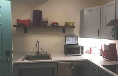 Kennebunk Condominio | One Minute Walk to Dock Square! Best Location!!!