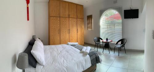 Bayswater Casa | One More Nap Self Catering