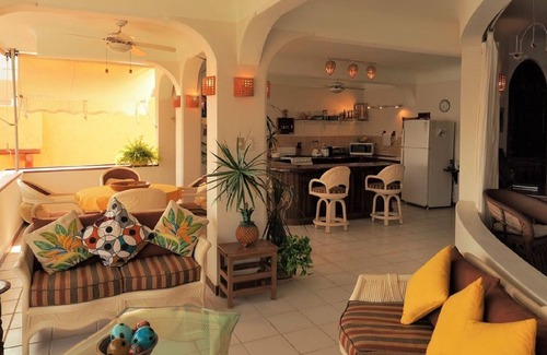 Playa la Madera Condominio | "Uno de los tipos" condominio de lujo frente al mar con vista al mar en la playa de Madera