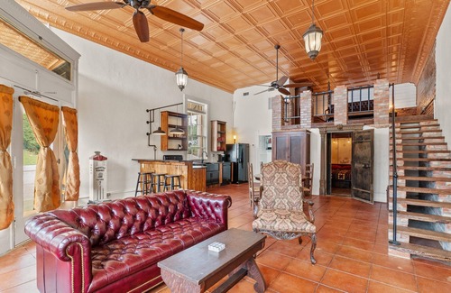 Big Sandy Apartamento | One of a kind 2-bedroom studio in downtown Big Sandy