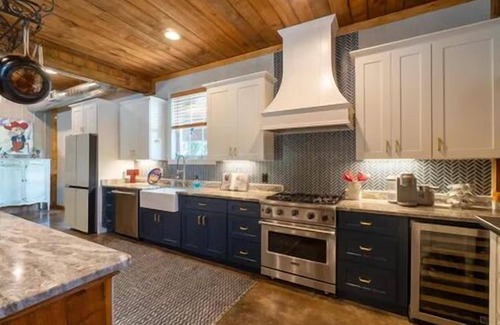 Oxford Casa | One of a kind gated home with acreage. Minutes from the square. A must see!!