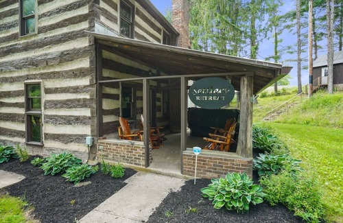 Sugar Grove Cabina | UNA CABINA DE REGISTRO HISTÓRICO TOTALMENTE RENOVADA EN UN TIPO EN 10+ ACRES EN HOCKING HILLS
