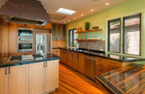 Kilauea Casa | Kai Halulu: 3. 5 Dormitorios, 3. 5 BA House en Kilauea, Capacidad Para 7
