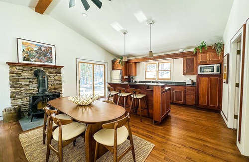 Morrisville Casa | One-of-a-kind, modern retreat w/ indoor sports court, hot tub, and spa