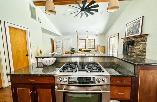 Morrisville Casa | One-of-a-kind, modern retreat w/ indoor sports court, hot tub, and spa