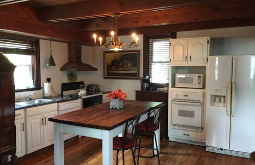 Pine Grove Mills Casa | ¡Una Iglesia renovada única en las afueras de Penn State!
