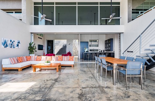 Black Beauty Villa | ONE OF A KIND VILLA W/ Huge Outdoor living Area, Private Pool!