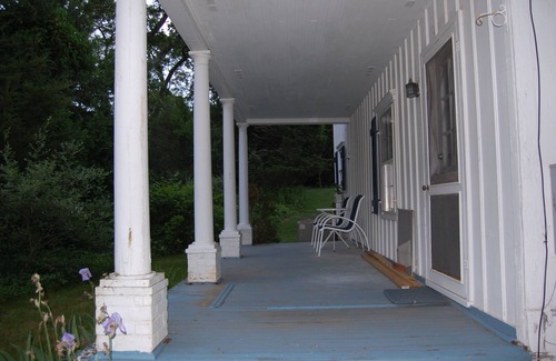 Cutchogue Casa | one of the best beaches on the North Fork; completely private
