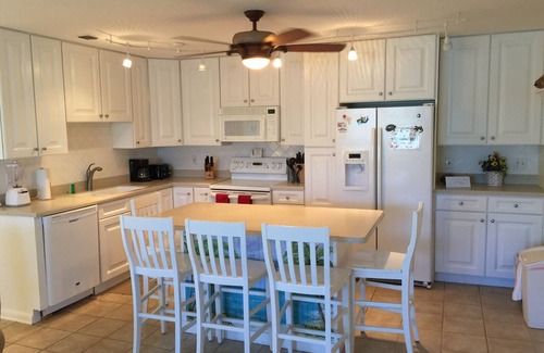Key Colony Beach Condominio | Una de las mejores playas privadas en los Estados Unidos! Gran ubicación para actividades de ocio-Wifi