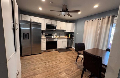 Memphis Casa | One of the Kind 10 BR, Estate Near Elvis Presley's Graceland, Sleeps Many.
