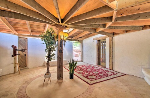 Los Ranchos de Albuquerque Casa | One-of-a-Kind Escape Close to Balloon Fiesta!