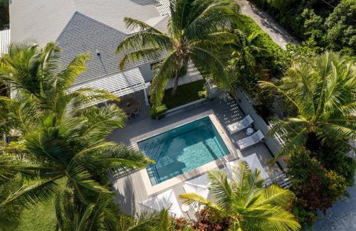 Governor's Harbour Casa | One Palm Hill villa