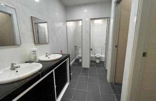 Tabuan Dayak Hotel | One Point Inn King Centre