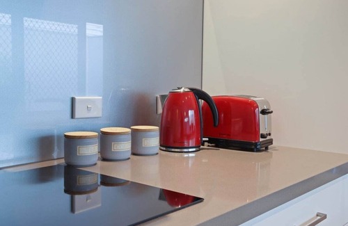 Geelong West Casa | One Raven Perch I Geelong Townhouse near CBD