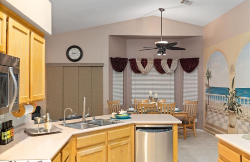 Las Vegas Casa | Acogedor refugio en el desierto de Las Vegas - TV de alta definición - $ 155 / nt - Jaccuzzi / Spa - Mascota OK