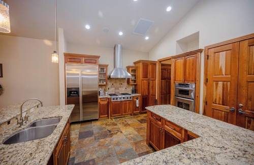 Dalton Ranch Casa | One story townhome in gated community close to downtown Durango, skiing, golfing