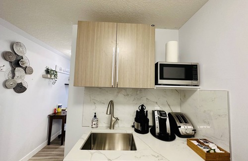 Canmore Condominio | One Studio with BBQ & a Huge Patio