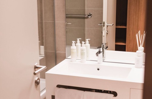Srebreno Hotel | One Suite Hotel