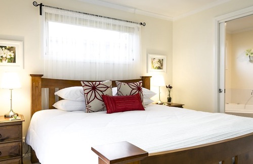 Upper Wakefield Cama Y Desayuno | One Tree Bed and Breakfast: The Retreat