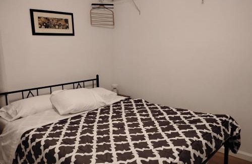 Tallahassee Apartamento | One unit of a fully renovated duplex near FSU