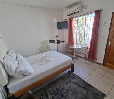 Windhoek West Cama Y Desayuno | Onguti Guesthouse & Spa