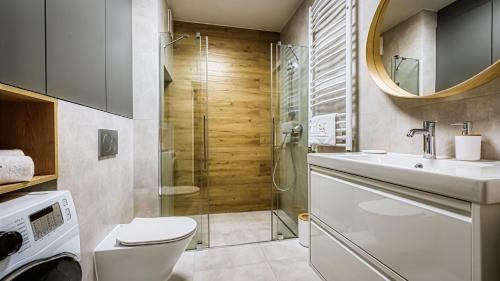 Swieradow-Zdroj Apartamento | OnHoliday Apartamenty Premium przy Gondoli ze strefą Wellness & Family, ul Strumykowa 7