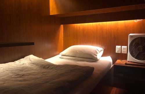 El Alto Hotel | Onkel Inn Airport Sleepbox