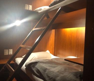 El Alto Hotel | Onkel Inn Airport Sleepbox