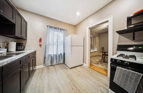 Old Brooklyn Casa | ONLY 10 min to Cleveland Clinic