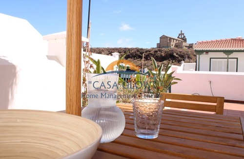 Los Gavilanes Casa | Only 100 meters to the beach! Sea views!