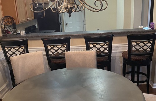 Lithonia Casa | Only 2 miles from shopping, banking, food, entertainment,15 to downtown Atlanta