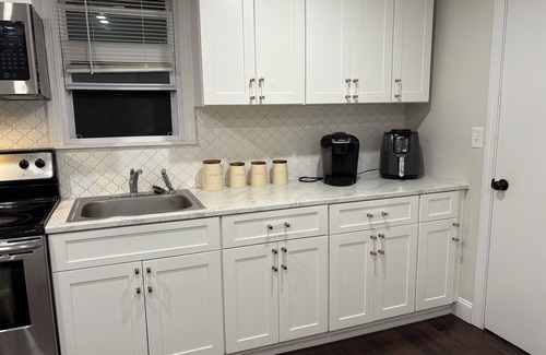 Weymouth Apartamento | Only 20 minutes from boston/Guesthouse right off the exit , close to everything