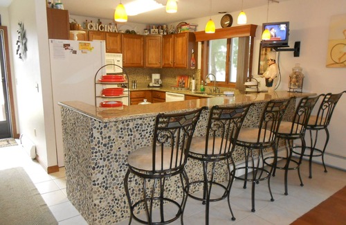 Laconia Casa | ESPECIAL MAYO / JUNIO !! $ 400. 00 APAGADO (excepto la SEMANA DE LA BICI) ¡Revisa el calendario que quedan pocas semanas!